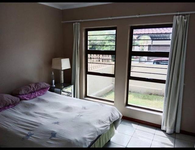 2 BEDROOM APARTMENT FOR SALE IN FOURWAYS